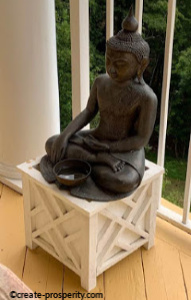 When considering the question of what is gratitude, appreciating the gifts of life can put you in the moment.